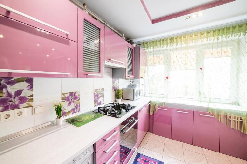 Дизайнерська Квартира У Центрі Міста Uzjhorod Exteriör bild